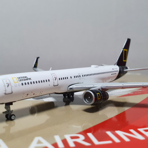 ICELANDAIR B757-200 1:400