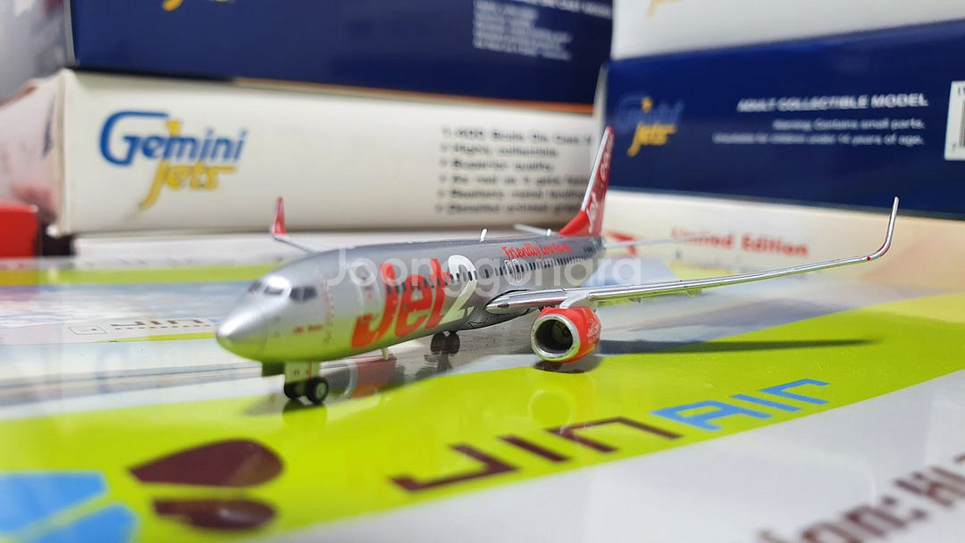 Jet2.com B737-800 1:400--0