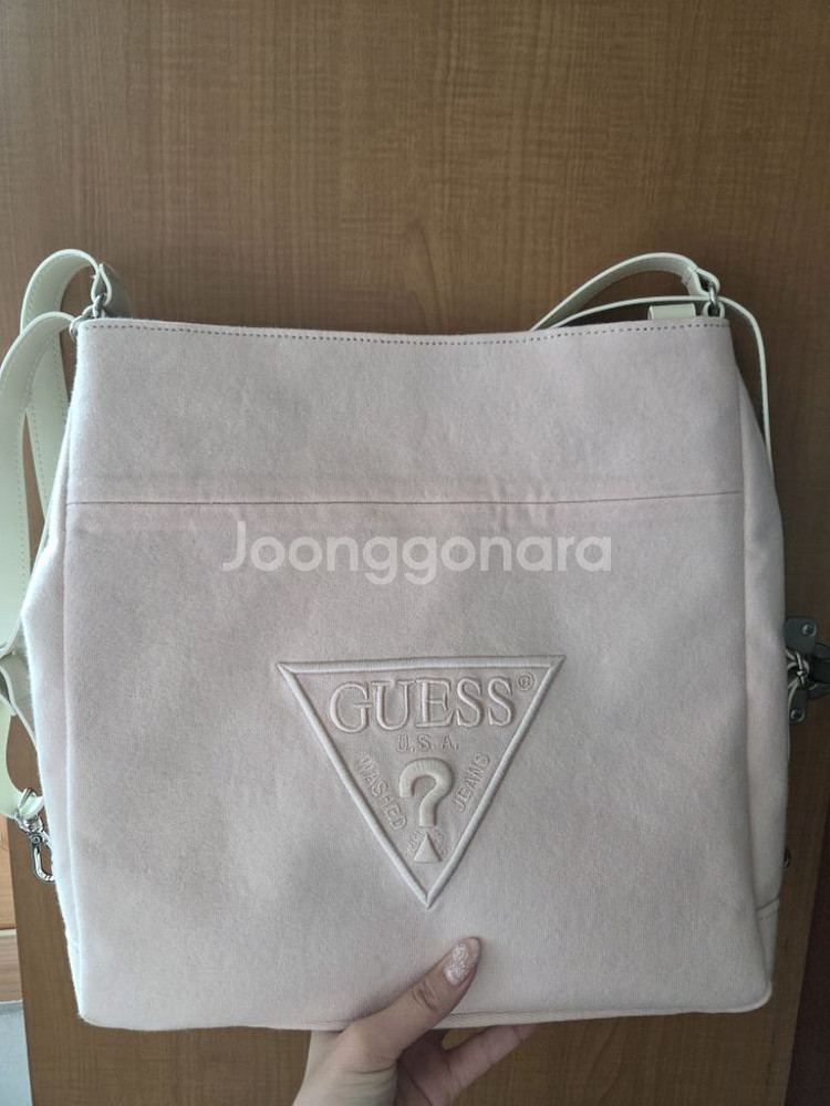 [단종템/새상품] 캘리즈 핑크 게스 모모백 판매합니다--1