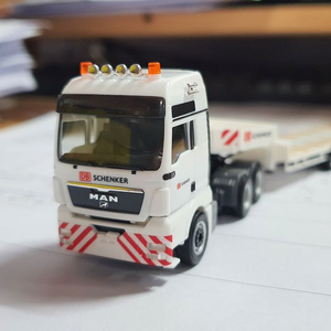 MAN TGX XXL 6X4 저상 세미 트레일러