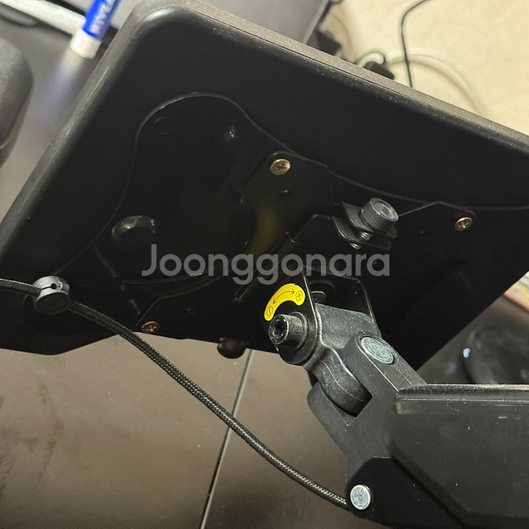 zelal Magnetic VESA Dock 11인치--1