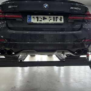 BMW G30 LCI 리어 디퓨저/ 쿼드 머플러팁