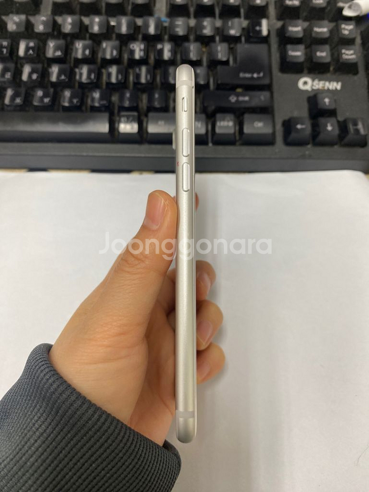 아이폰7 실버 A급 32GB 배터리성능93%--3