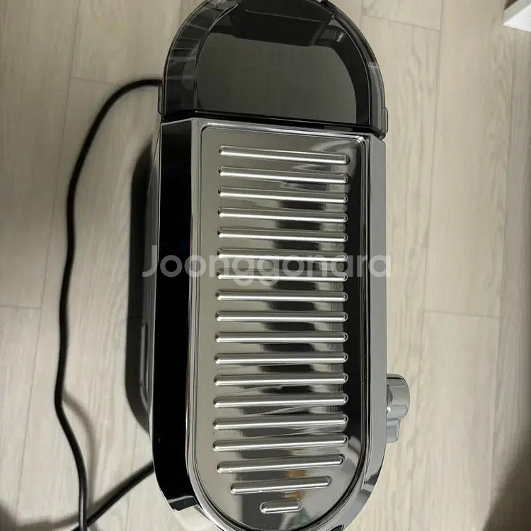 드롱기 데디카 에스프레소머신 EC685W--1