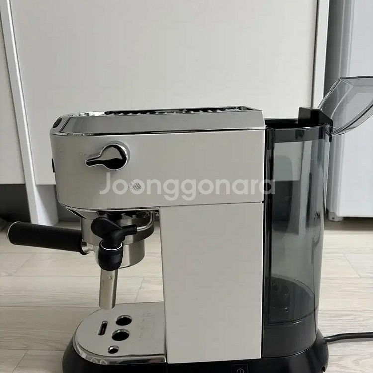 드롱기 데디카 에스프레소머신 EC685W--2