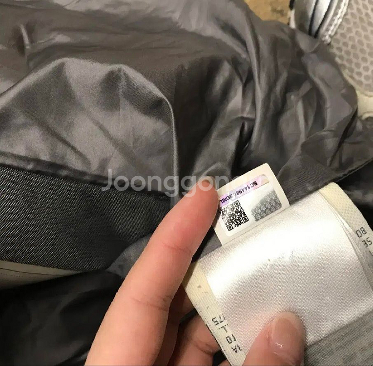 몽클레어 조끼패딩--3
