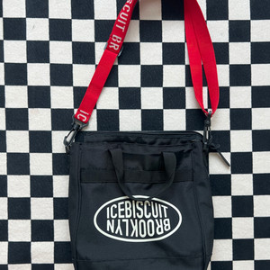 아이스비스킷 심볼로고 세컨드백 팝니다