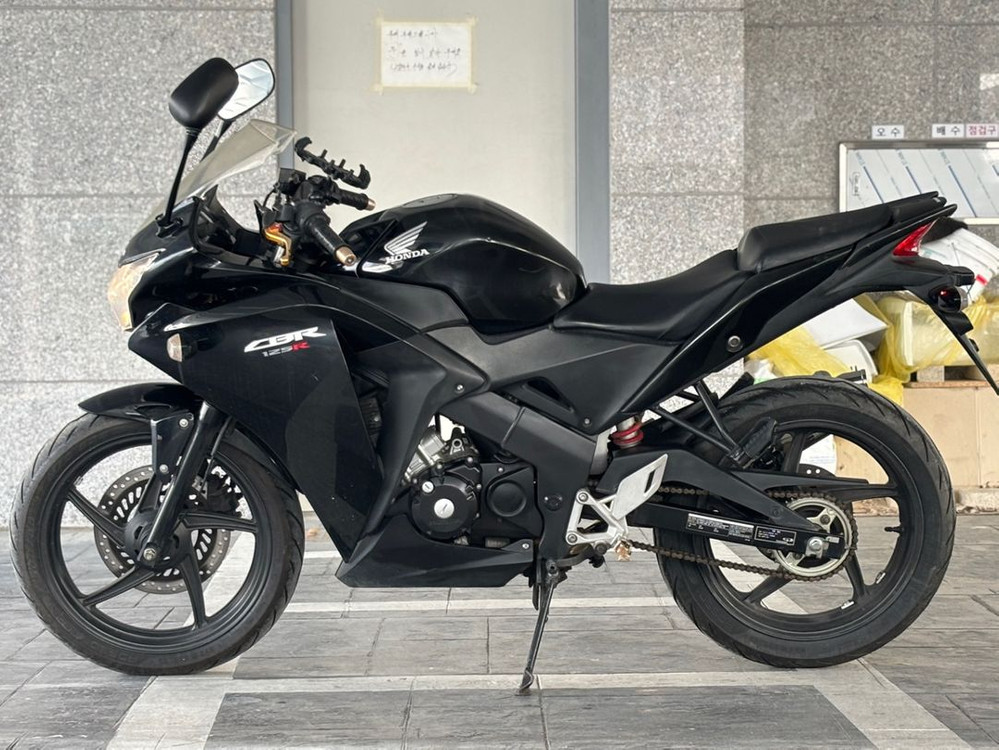 혼다 cbr125 /2011년식 /깔끔한 차량판매합니다 이미지