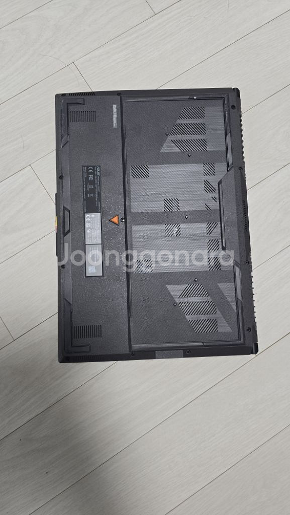 ASUS TUF Gaming A16 FA607PI--2