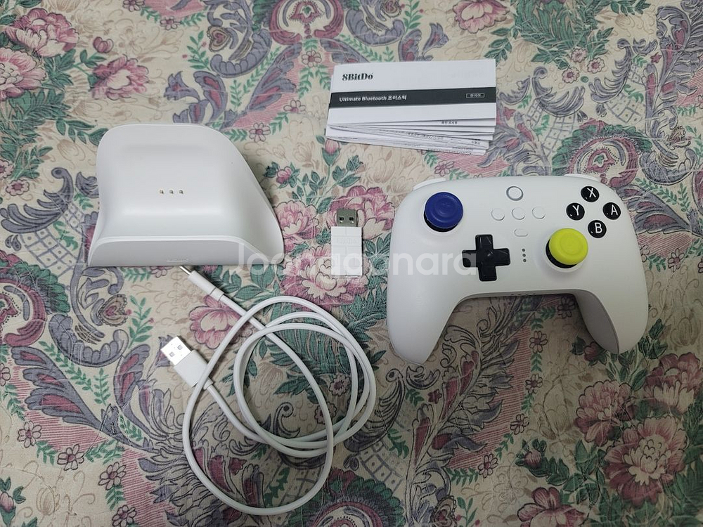 8bitdo ultimate ns 컨트롤러 판매합니다.--0