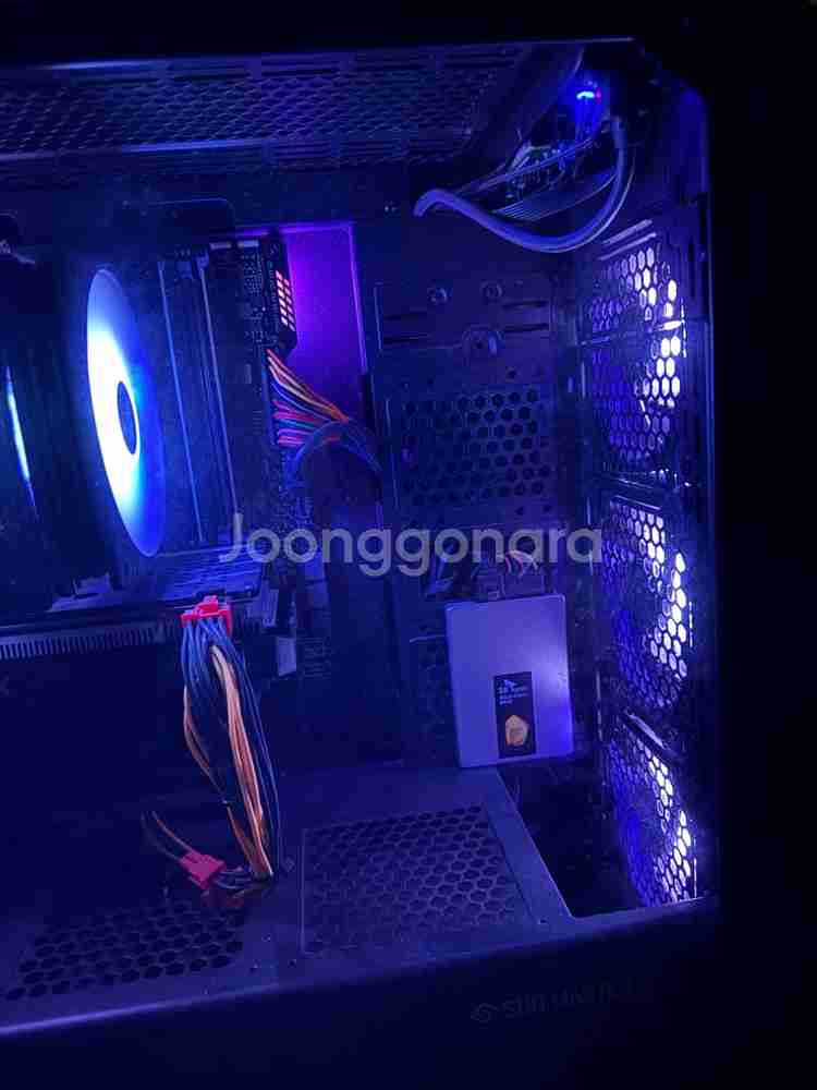 rtx2060 게이밍 본체 벤큐144모니터 판매합니다--3
