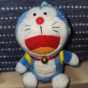 도라에몽 인형