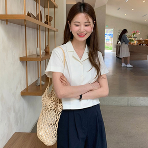 <새상품>가내스라 크롭 반팔셔츠