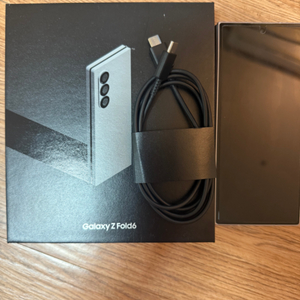 갤럭시폴드6 512gb 실버 팝니다.