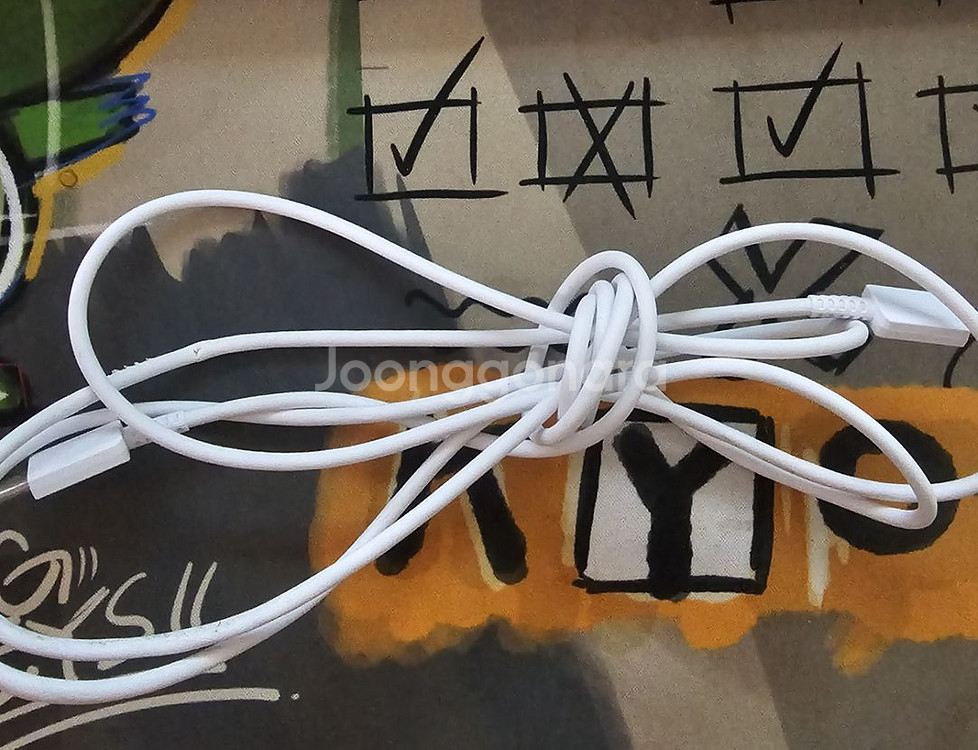 갤럭시북 65w 어댑터 팝니다(정품)--2