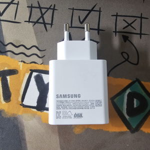 갤럭시북 65w 어댑터 팝니다(정품)