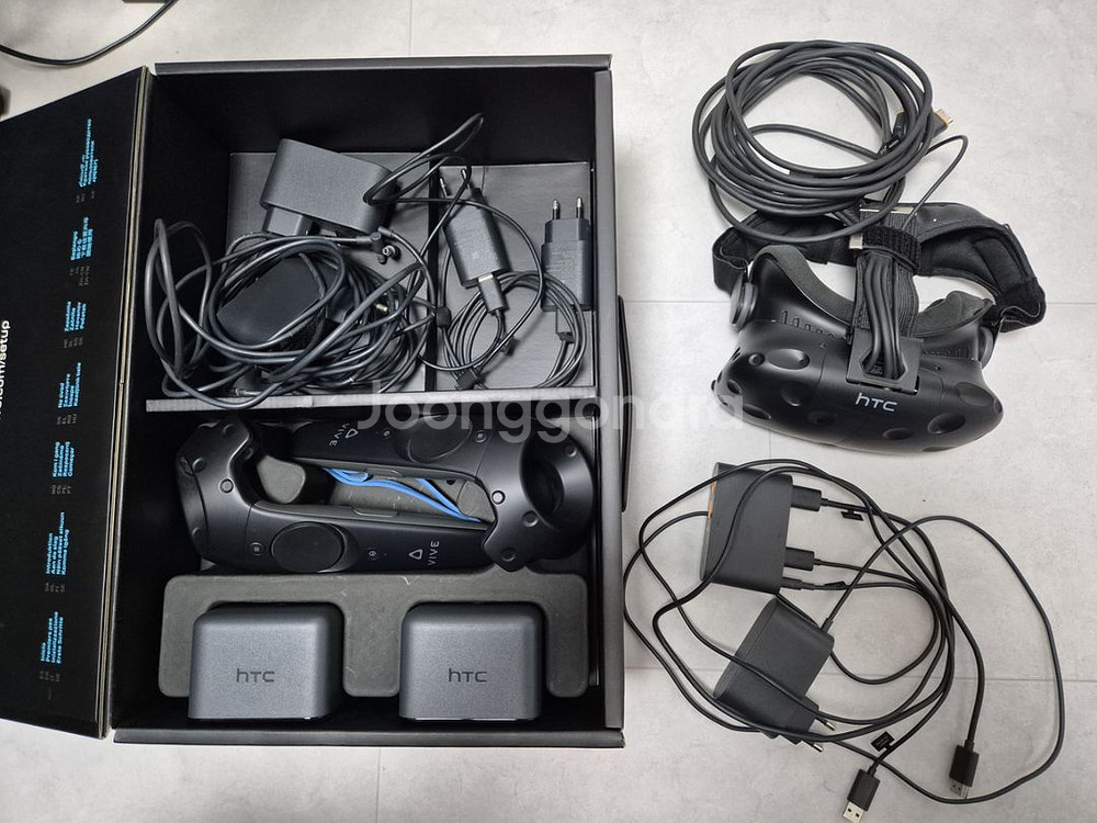 HTC VIVE VR 1세대 팝니다--0