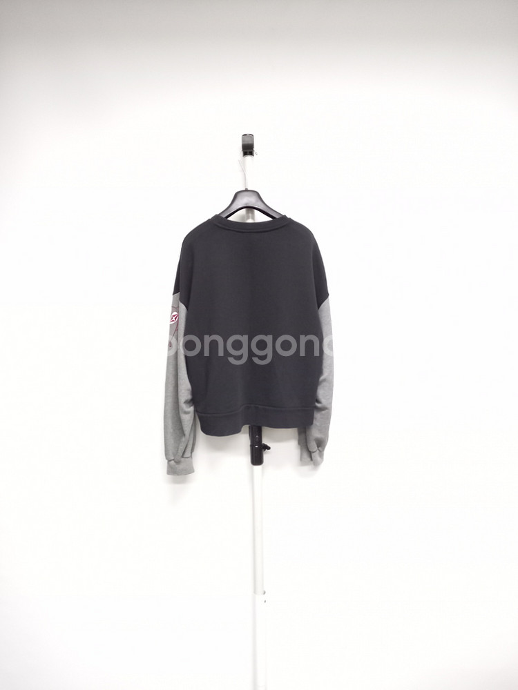 럭키슈에뜨 춘추동 맨투맨 55-77--1