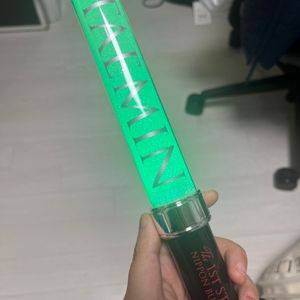 샤이니 태민 일본 로즈봉, 부도칸봉 1ST 응원봉