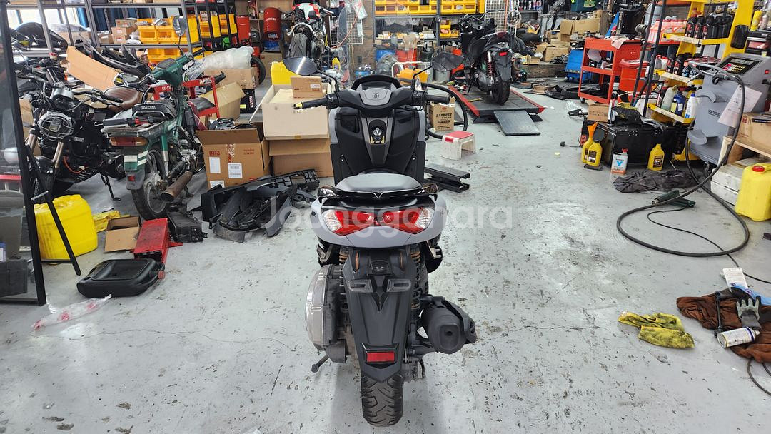 야마하 NMAX125 2022년식 상태최상 판매합니다.--3
