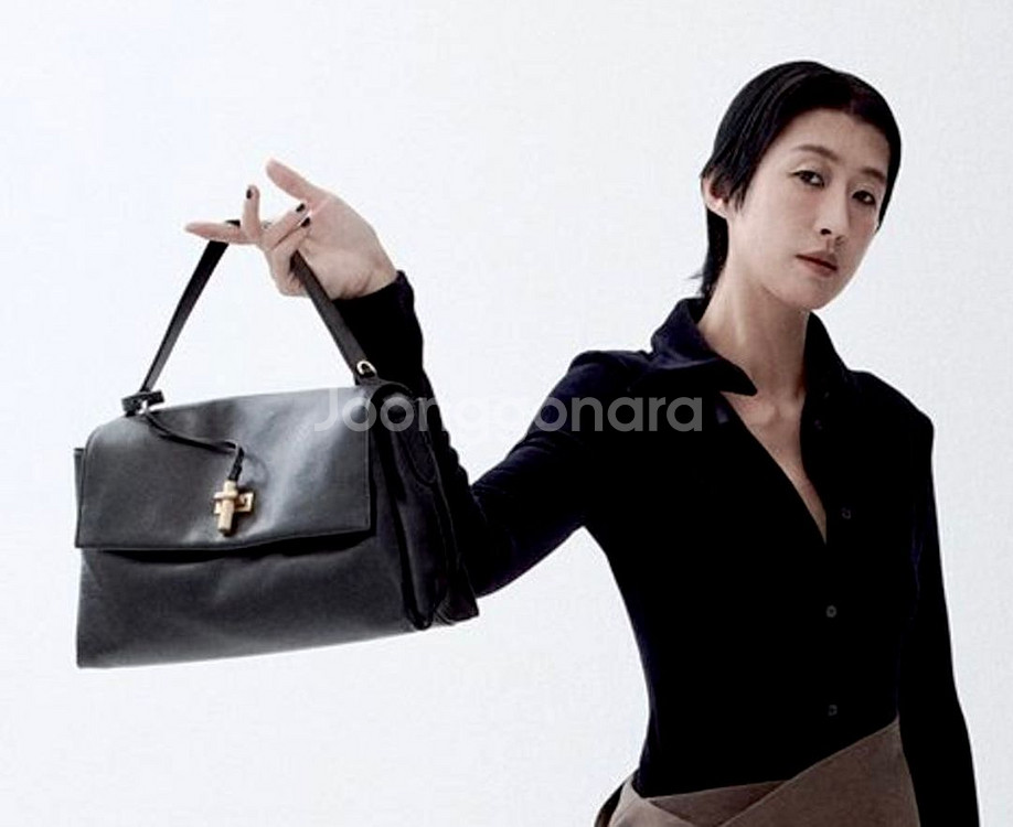새상품 쿠론 페르미어 토트 33사이즈 블랙--5