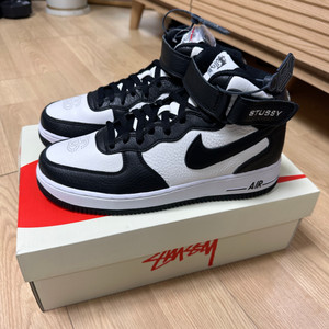 나이키 x 스투시 에어포스 1 07 미드 SP 블랙 앤