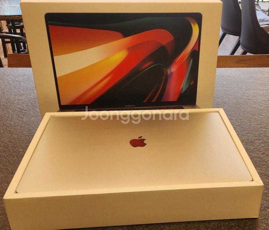 2020(A2141)맥북프로16인치 i9 8코어 램32--0