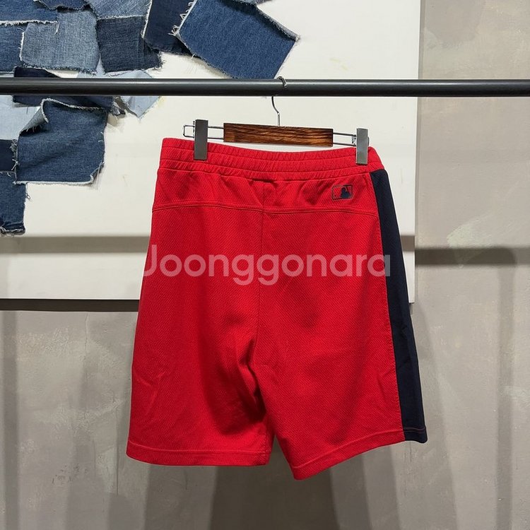 (28~30인치) MLB 뉴욕양키스 캐주얼 밴딩 반바지--1