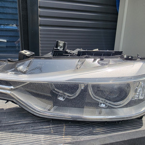 bmw f30 오른쪽 헤드라이트