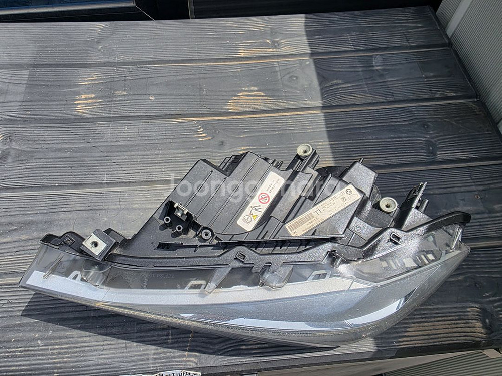 bmw f30 오른쪽 헤드라이트--1