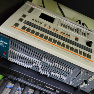 특A급로렌드 TR707 ASHLY EQ3102세트