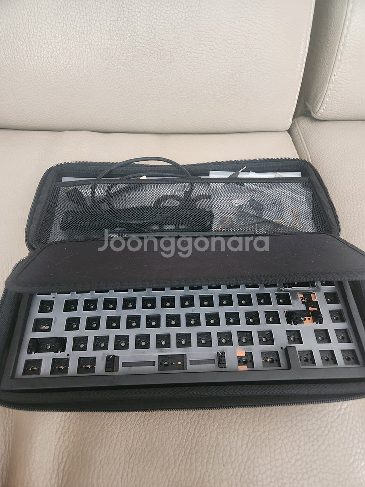 QK65 v1 1r 블랙/크로마 무하자 제품 팝니다.--2