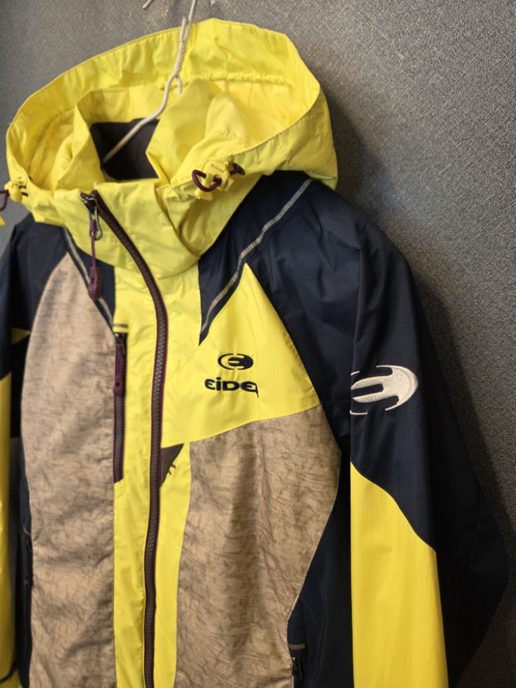 아이더 등산점퍼 (봄.가을용) 이미지