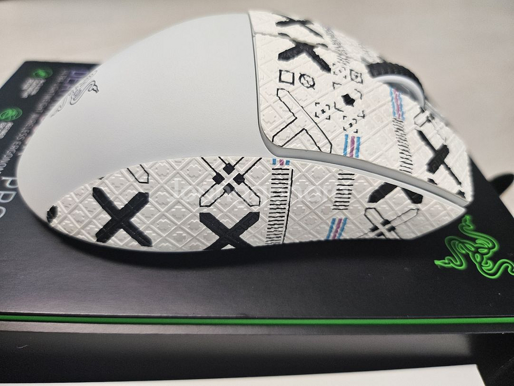 데스에더v3 pro 화이트--4