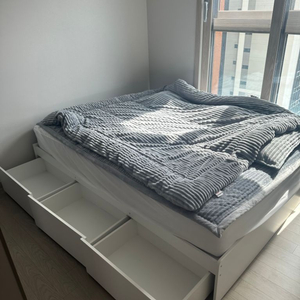 퀸사이즈 침대 퀸 판매합니다