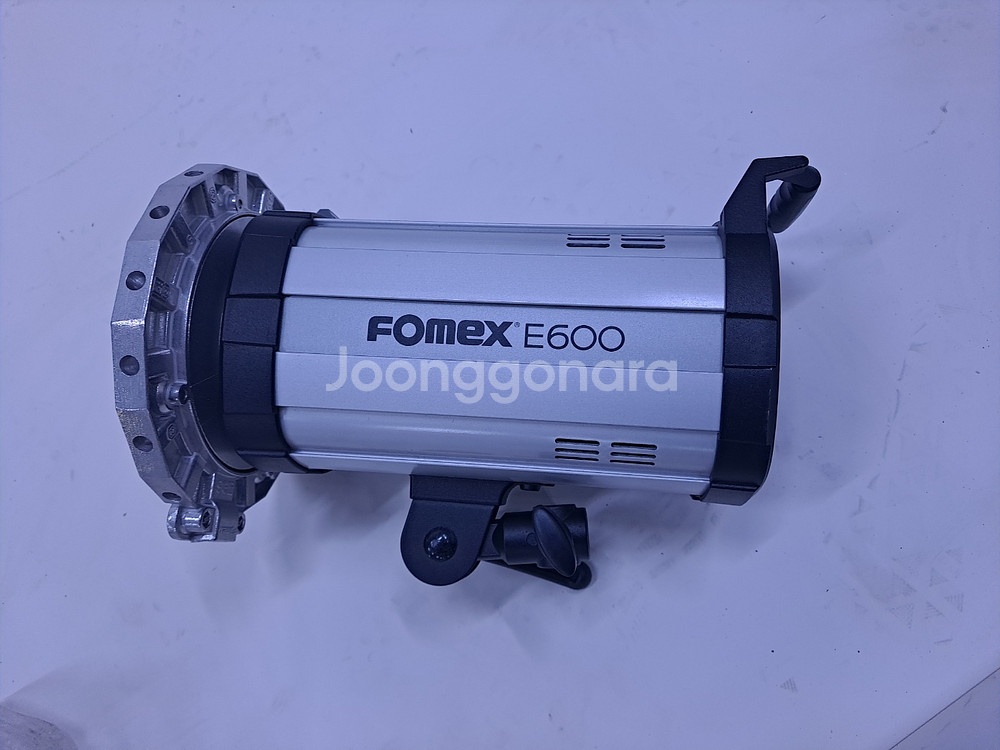 포맥스 Fomax E600*400 스트로보 2개 판매--0