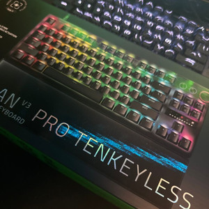 레이저 헌츠맨 V3 Pro TKL 팝니다.