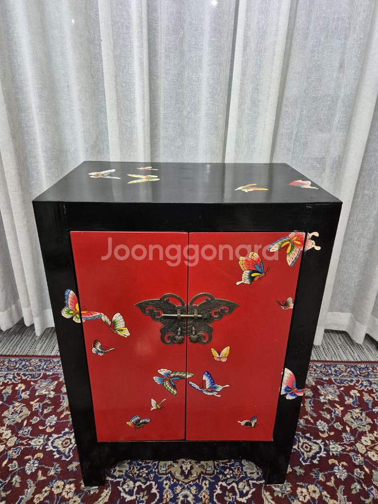 고가구 인테리어 레드 나비장--1