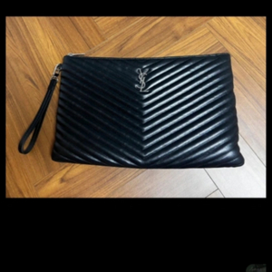생로랑 라지 클러치
