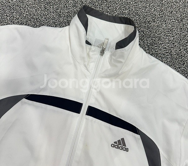 아디다스 화이트 바람막이 자켓 105/XL--1