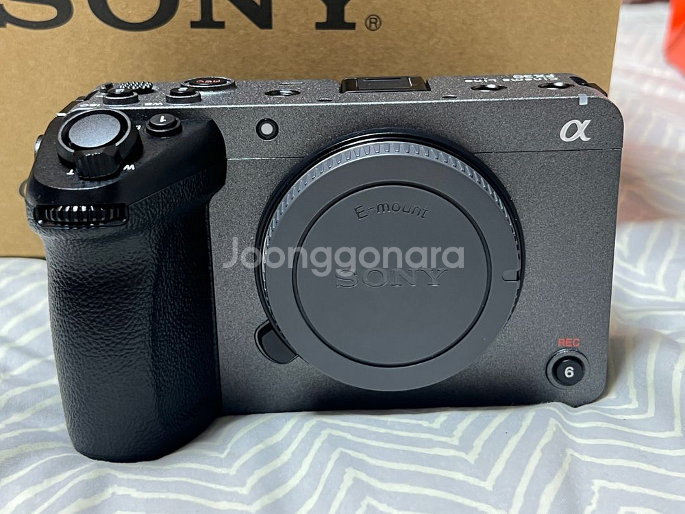FX30 + 추가배터리 2EA 충전기1EA--1