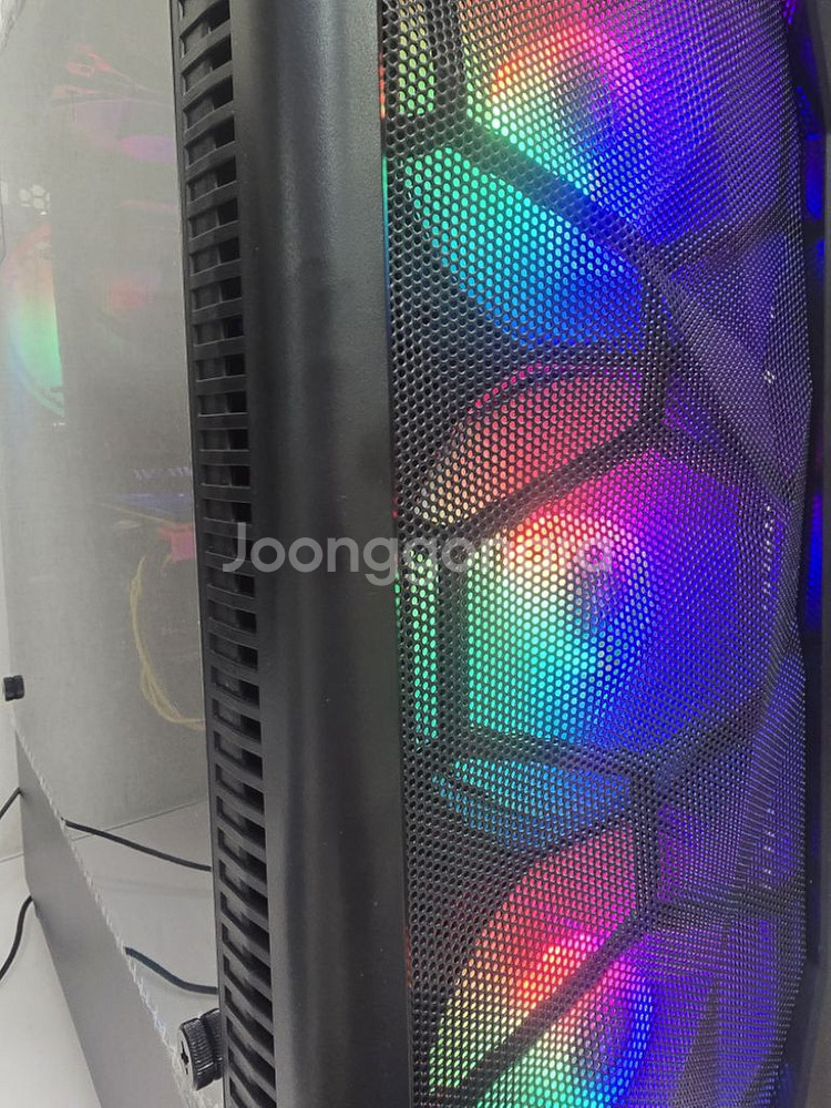 고사양 pc본체 판매합니다.사양은 사진 참고하시면됩니다--0