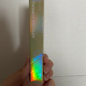 롬앤 트윙클 펜 라이너 02. 골든웨이브