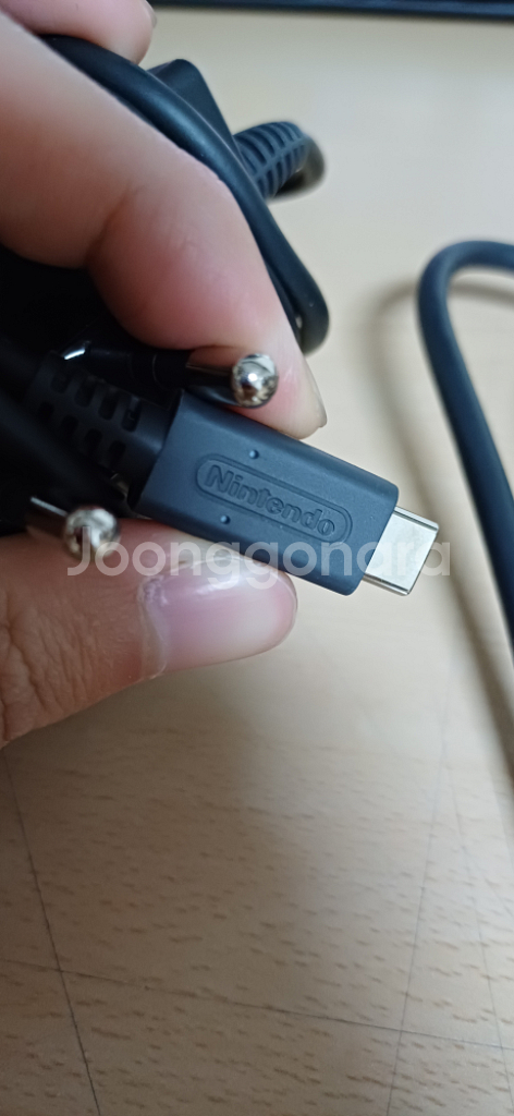 닌텐도 스위치 정품 충전기 & HDMI 케이블--1