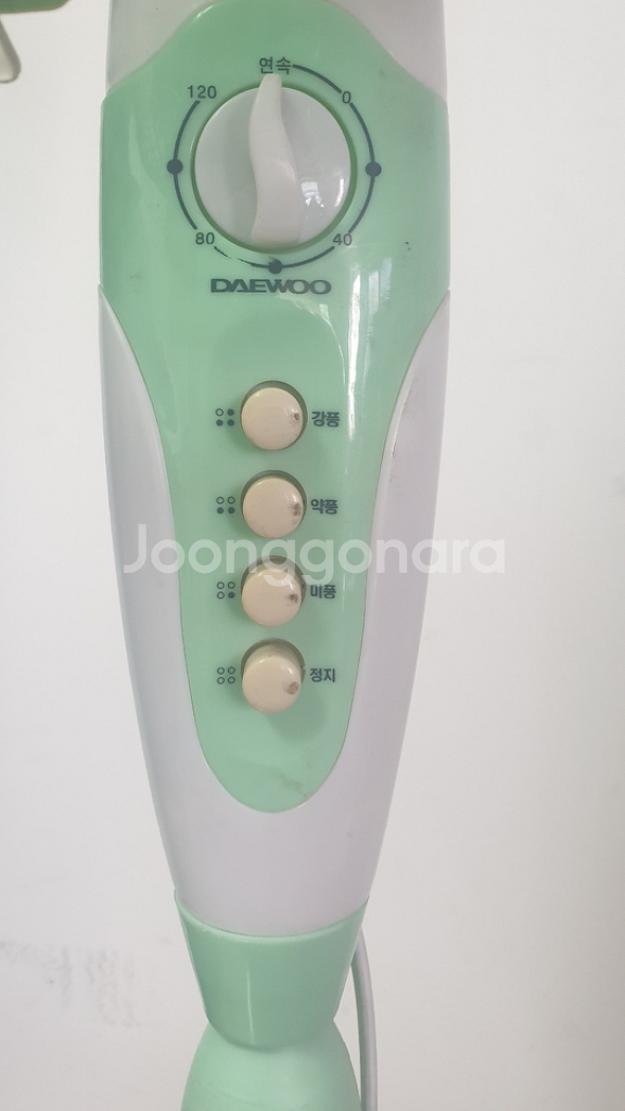 대우중형 선풍기 무척시원합니다--1
