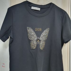 디올 티셔츠