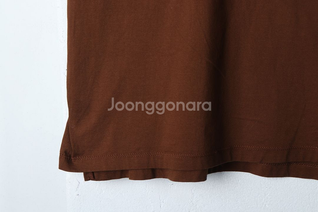 W(L) 칼라거펠트 반팔 티셔츠 브라운 빅로고 한정판--3