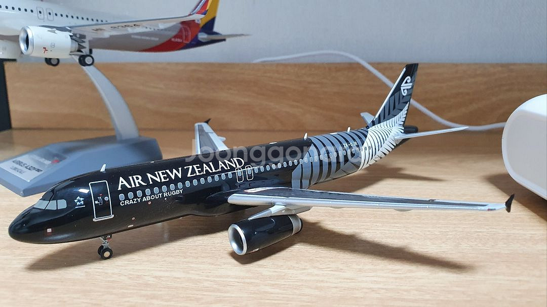 Air New Zealand A320-200--0