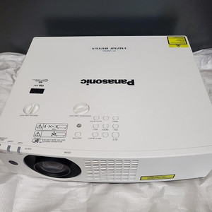 파나소닉PT-VMZ60외 레이저 프로젝터