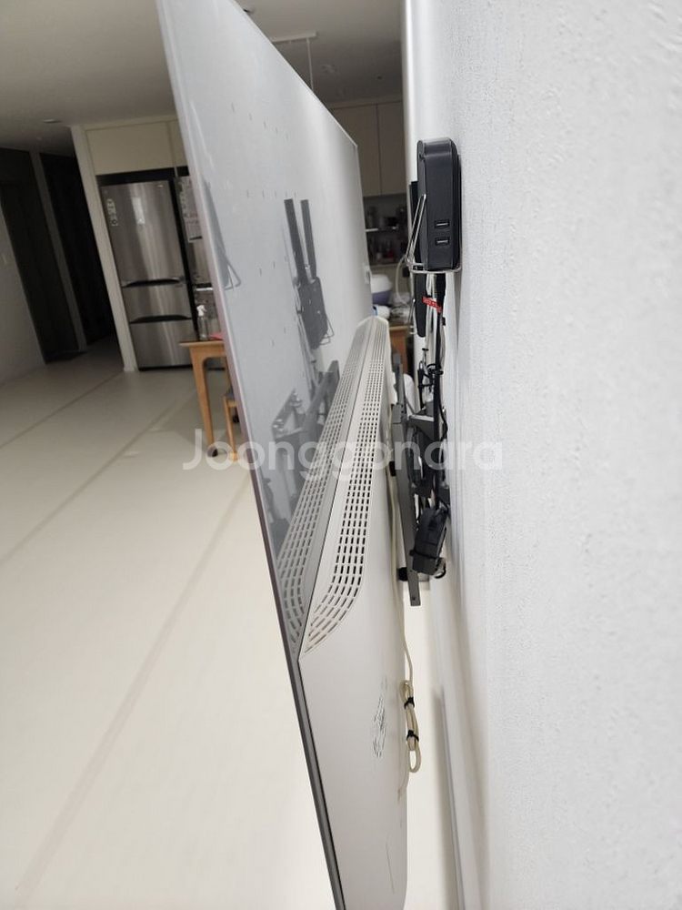 LG 65인치 OLED TV (패널 색상불량)--3